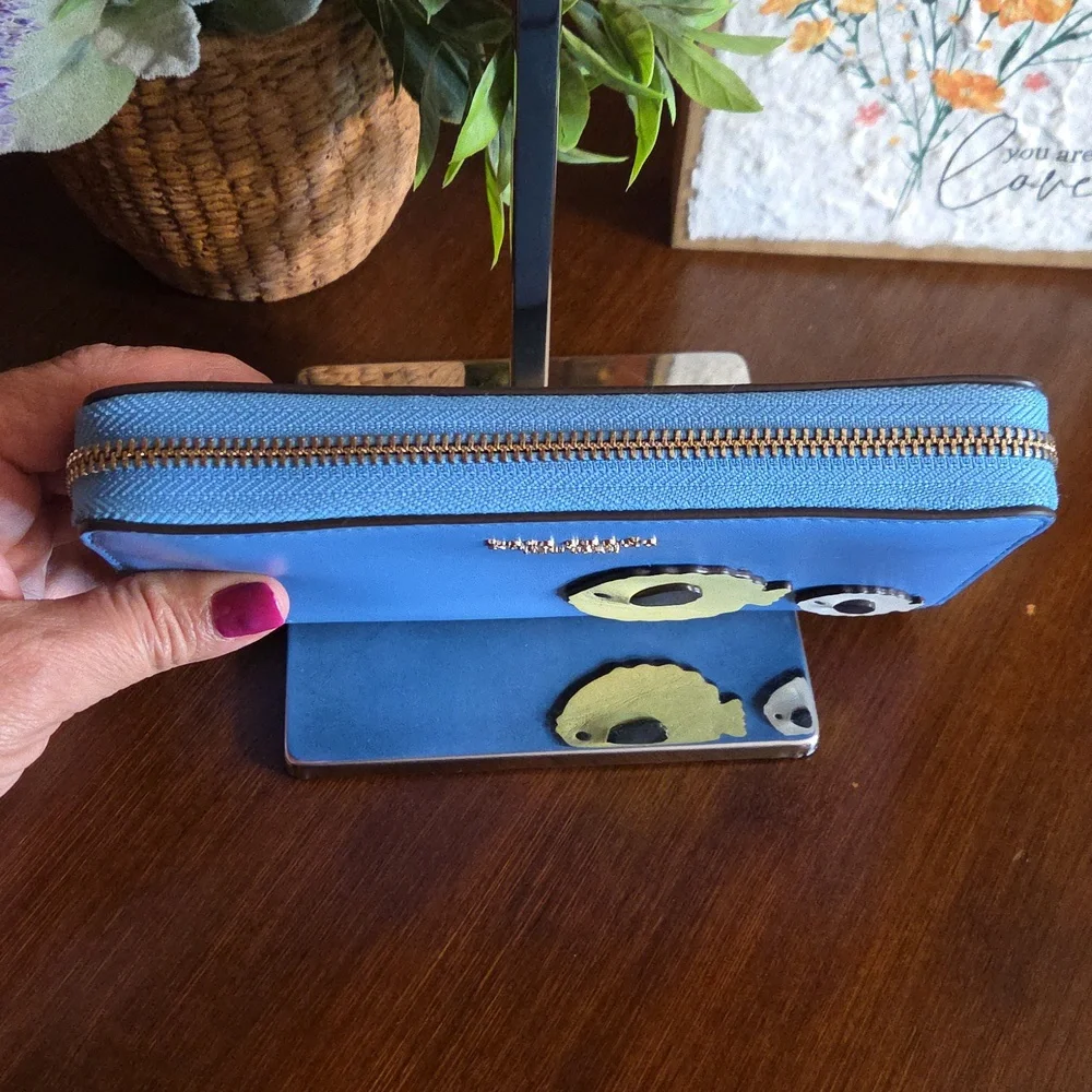 Kate Spade NY Tide Pool Puffy Puffer Fish Continental Wallet EUC - Picture 6 of 16